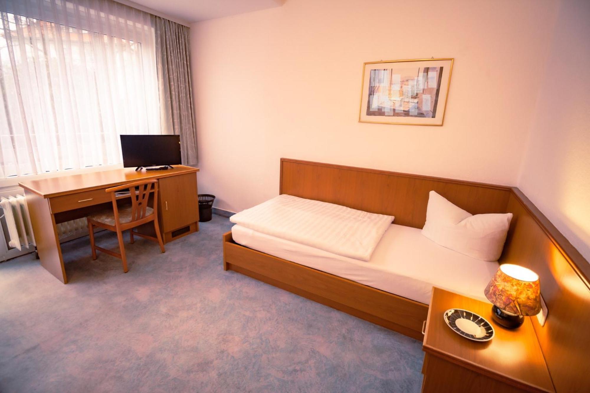 Hotel-Pension Ursula Бад-Закса Екстер'єр фото