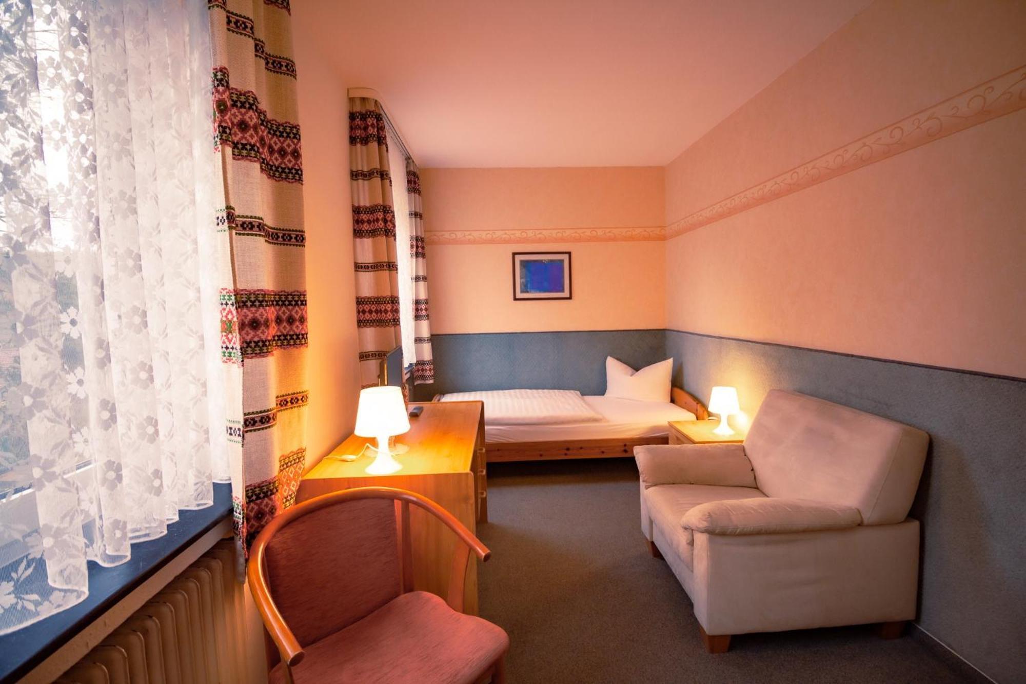 Hotel-Pension Ursula Бад-Закса Екстер'єр фото